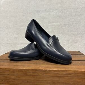 Rockport Total Motion Leather Slim Slip On Loafer Navy Blue Womens Size 7M